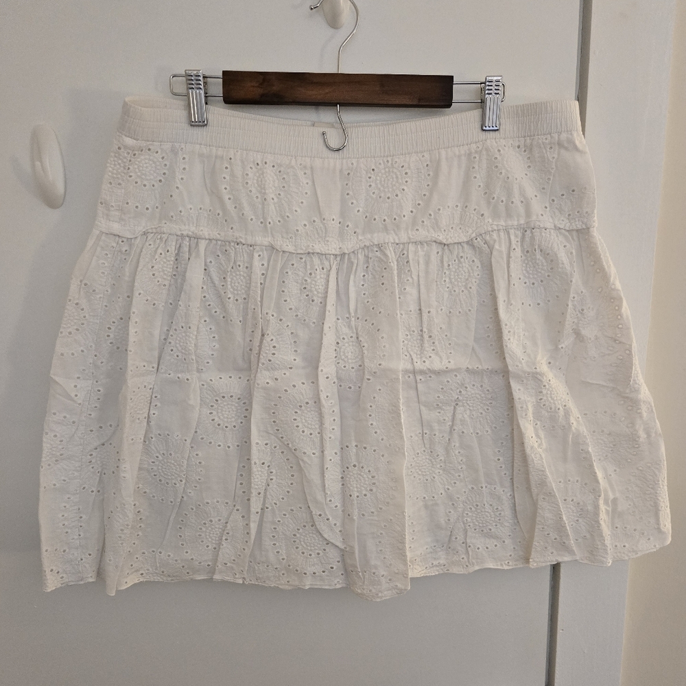 Old Navy White Eyelet Skirt